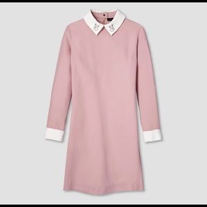 Beautiful and flattering dress